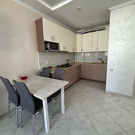 Apartment In Khmelnytsky Street Lviv Exterior photo