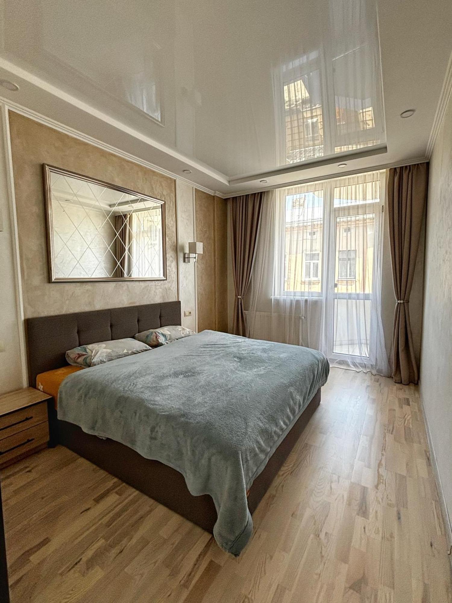 Apartment In Khmelnytsky Street